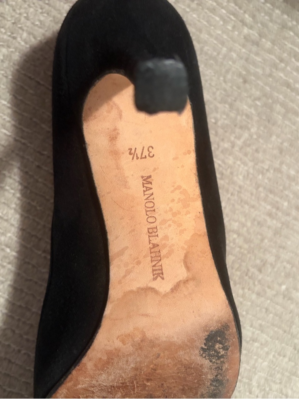 Manolo Blahnik Black Suede Pointed-Toe Pumps - Picture 7 of 11